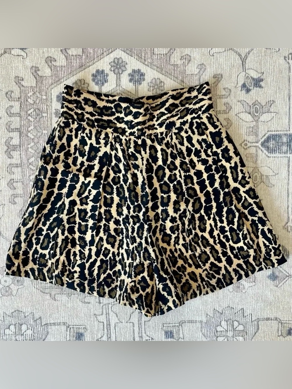 Vtg Y2K High Waisted Leopard Shorts Size XS 25